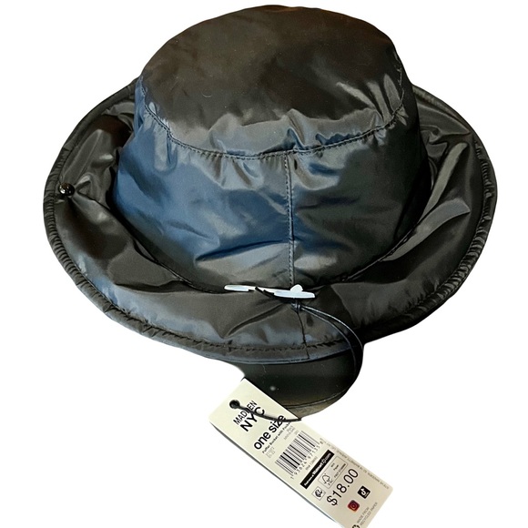 Madden NYC NYT Black Puffer Bucket Hat with Blinged Out Beaded Zip Pocket One Sz - Picture 3 of 13